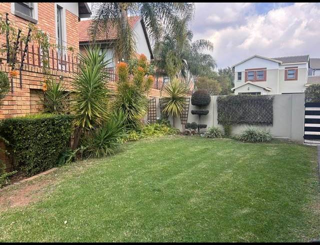 3 BEDROOM TOWNHOUSE FOR SALE IN EQUESTRIA